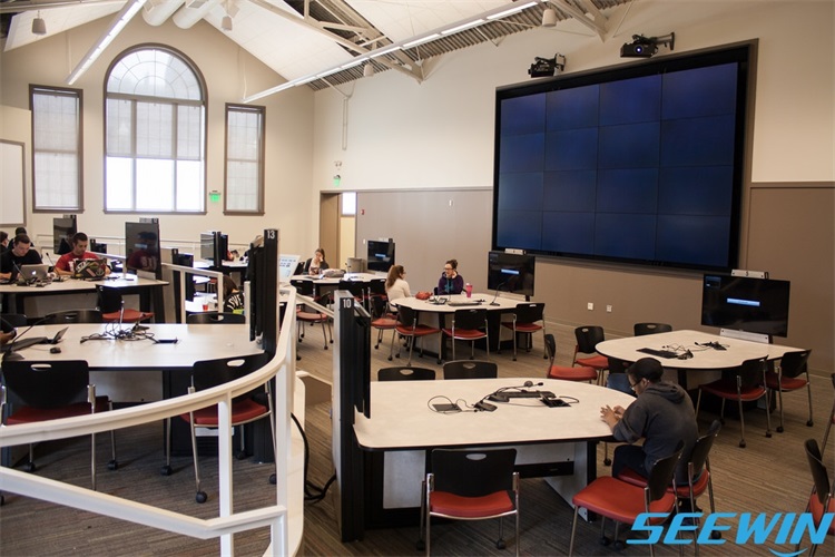 學(xué)生課桌椅