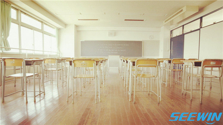 學校課桌椅